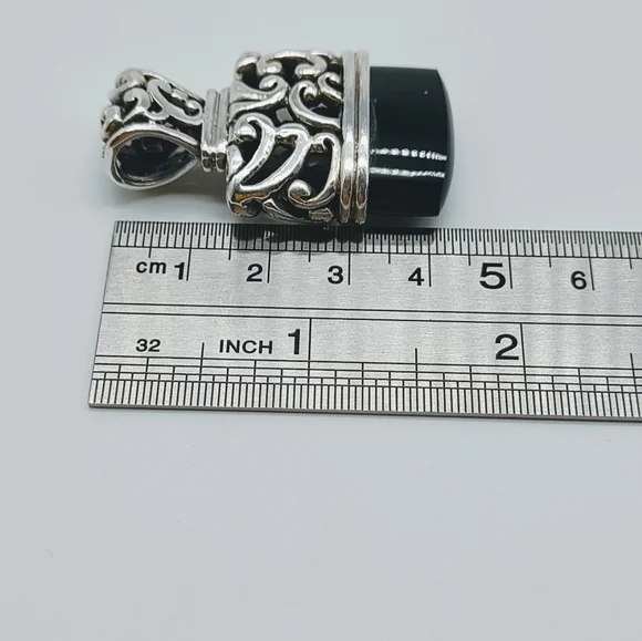 Vintage Sterling Silver Byzantine Chain Black Onyx Pendant Necklace